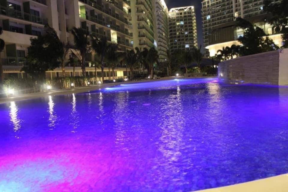 Azure Urban Resort A3 Near Airport Mall With Balcony Wavepool Manilla Buitenkant foto