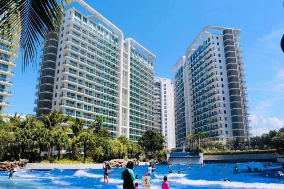 Azure Urban Resort A3 Near Airport Mall With Balcony Wavepool Manilla Buitenkant foto