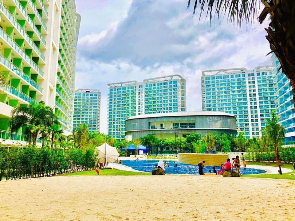Azure Urban Resort A3 Near Airport Mall With Balcony Wavepool Manilla Buitenkant foto